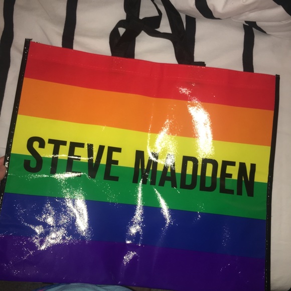steve madden rainbow bag
